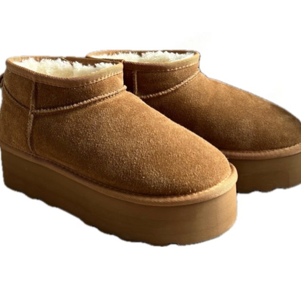 Platform beige/tan/neutral winter/fall boots